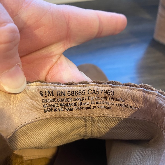 Caslon Whitney Leather Wedge Bootie Sz 8.5 EUC - Picture 2 of 4